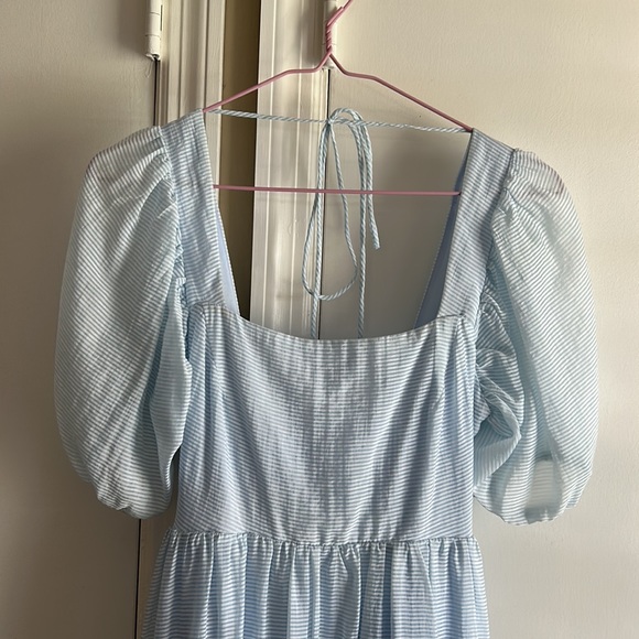 NWT Wayf tie back puff sleeve midi dress - Picture 4 of 7